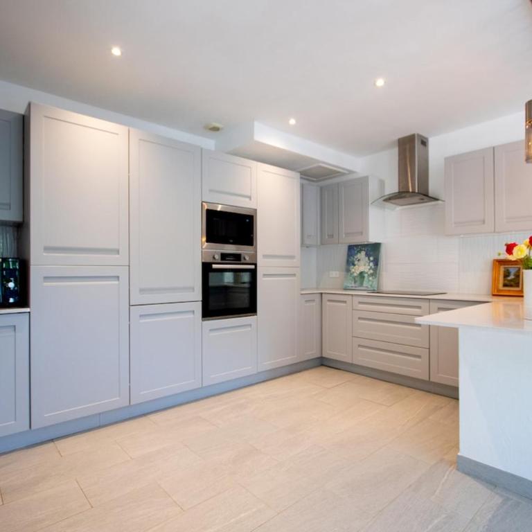6 mins walk to pool and 10 mins to Valbonne Village - Maison 1 Chambre - 3