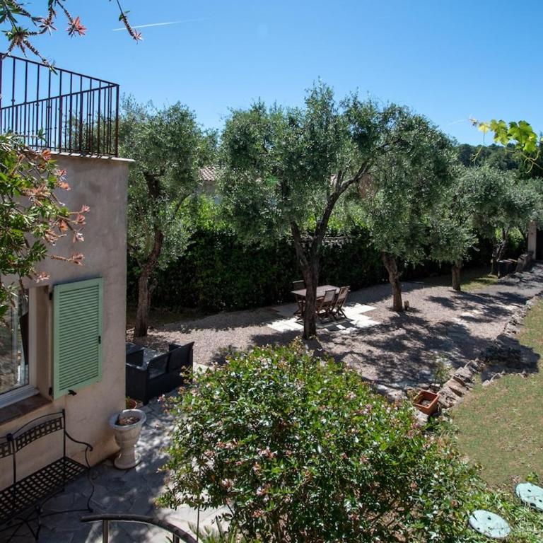 6 mins walk to pool and 10 mins to Valbonne Village - Maison 1 Chambre - 6