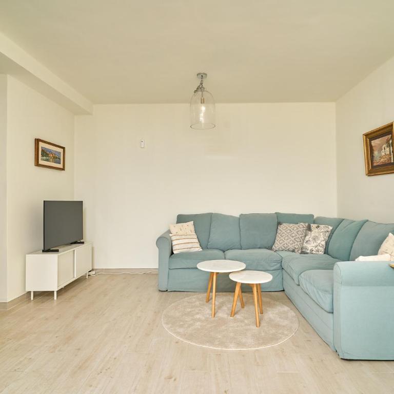 Sunny Sea View Condo with Private Patio, Shared Pool, Amazing Views, Full Kitchen - Two-Bedroom Apartment - 30