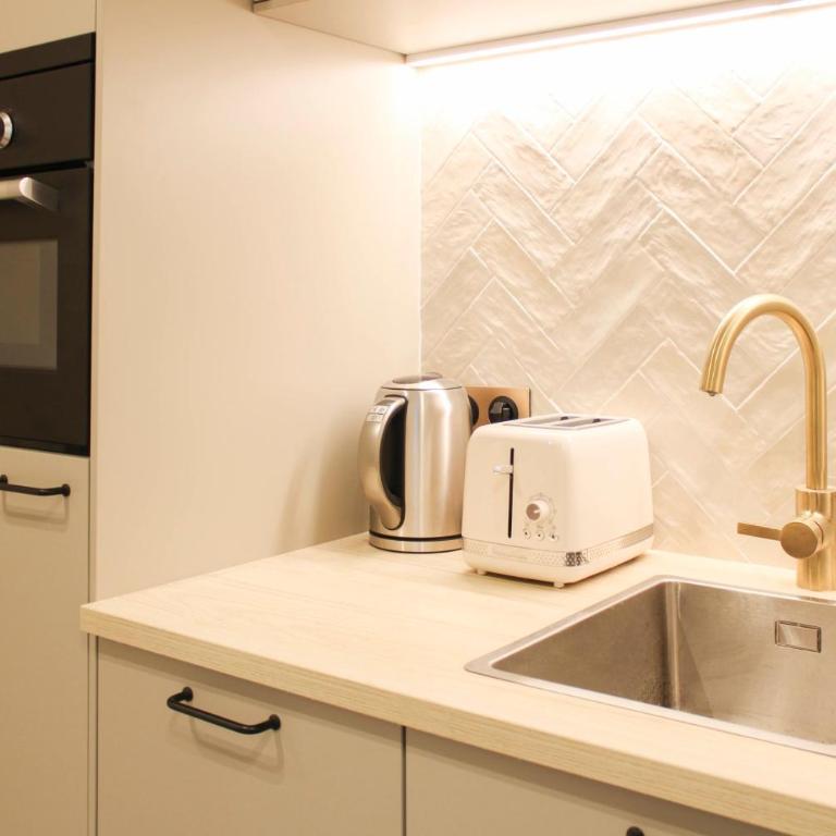 Chaumont Paris Suite - Appartement - 13