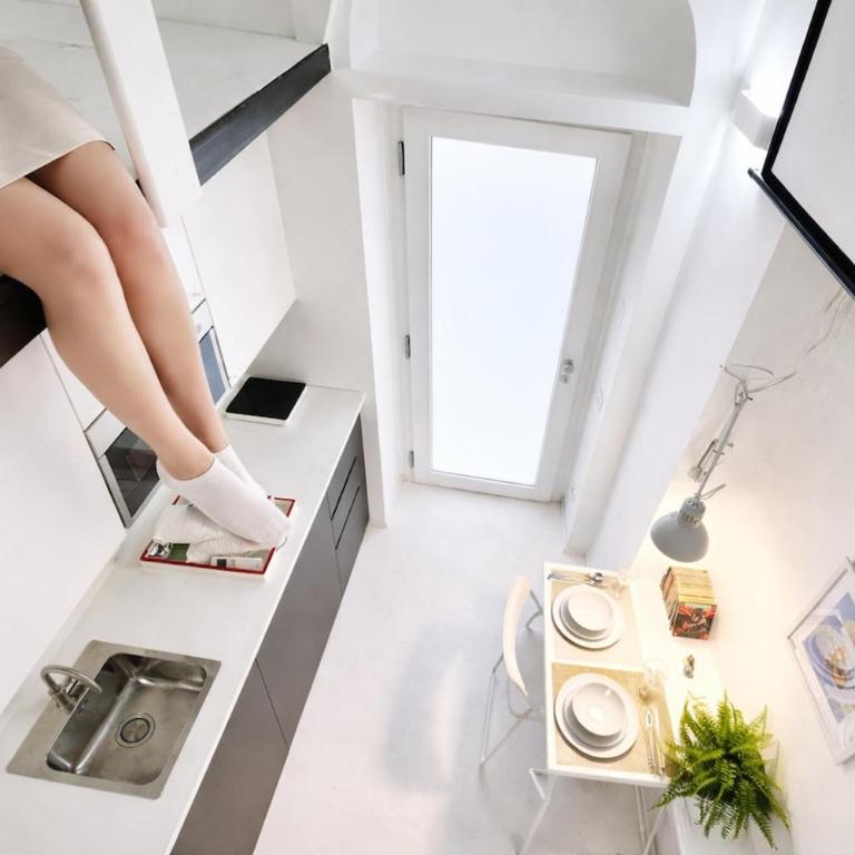 Tiny Cinema Loft - Milan's Smallest Apartment - Appartamento con 1 Camera da Letto - 35