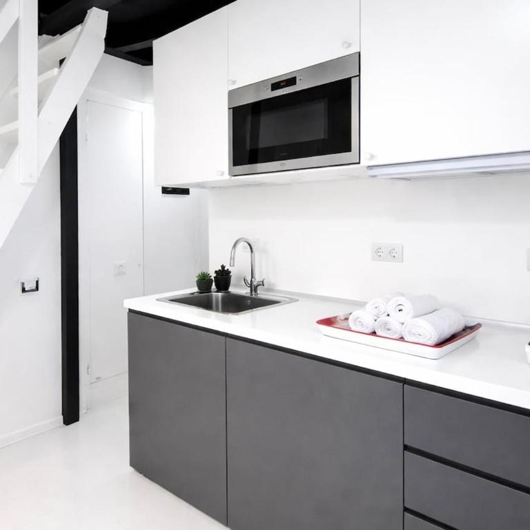 Tiny Cinema Loft - Milan's Smallest Apartment - Appartamento con 1 Camera da Letto - 23