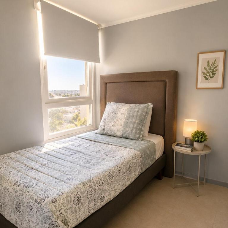 Large apartment for 6, Quinta Normal, Metro, Bleached - Three-Bedroom Apartment - 13