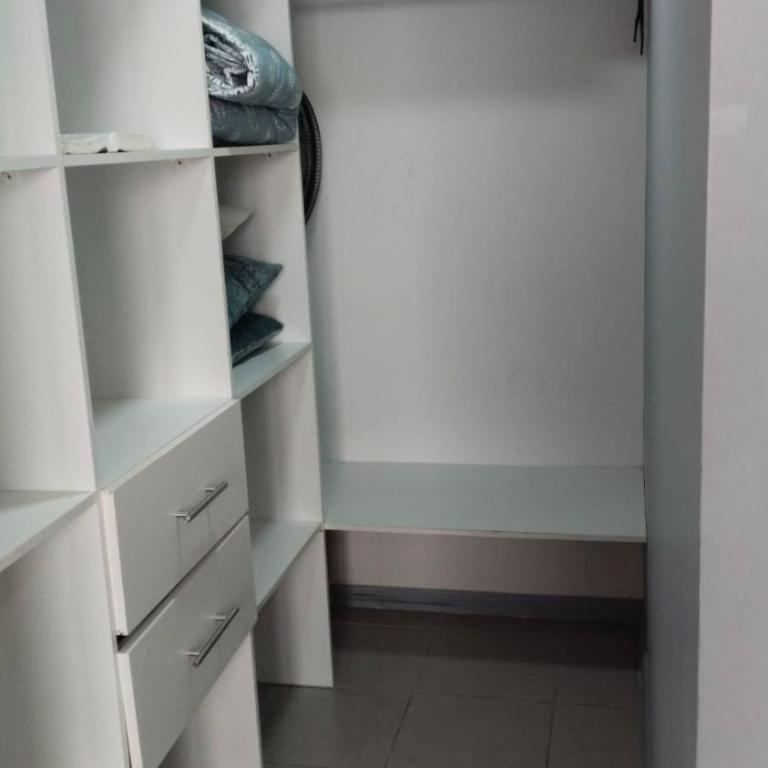 Large apartment for 6, Quinta Normal, Metro, Bleached - Three-Bedroom Apartment - 14