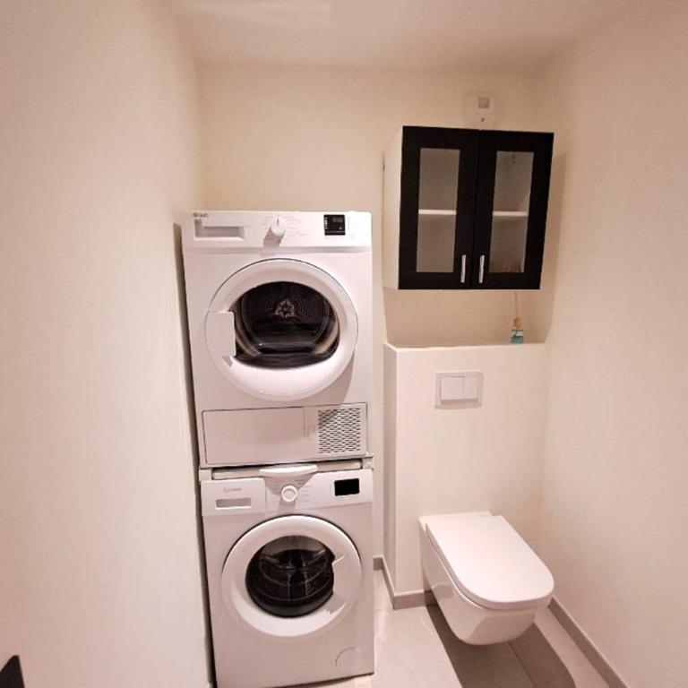 Spacious 8-person apartment with mountain views - Apartment - 15