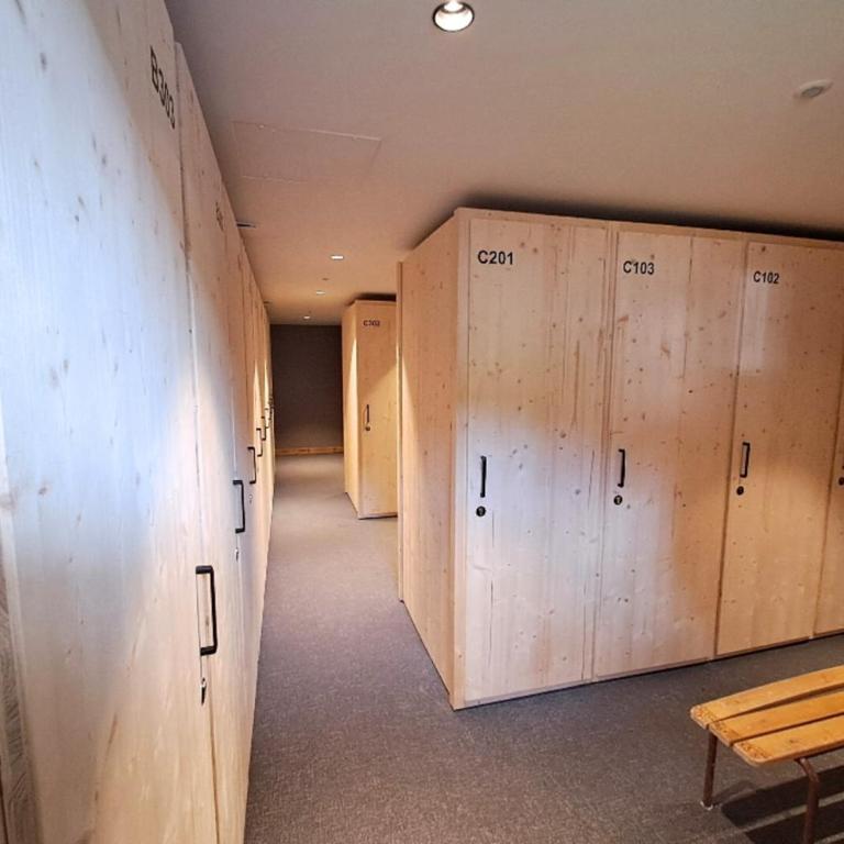 Spacious 8-person apartment with mountain views - Apartment - 22