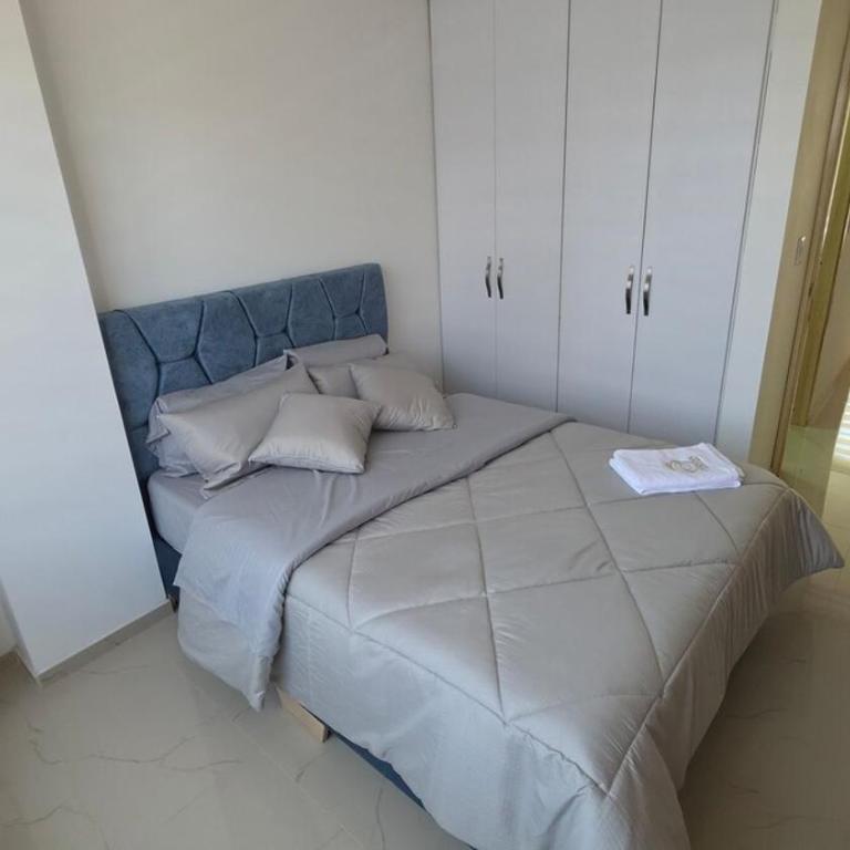 Apto Descanso 2 hab para 5, parqueadero - Apartamento de 3 dormitorios - 9