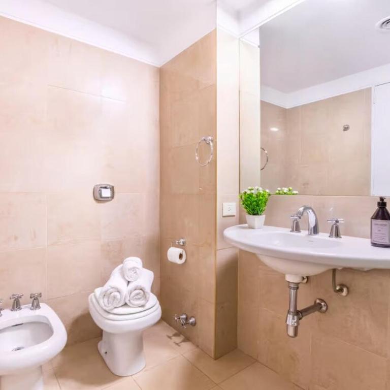 Amplio y Luminoso departamento - Apartamento de 3 dormitorios - 15
