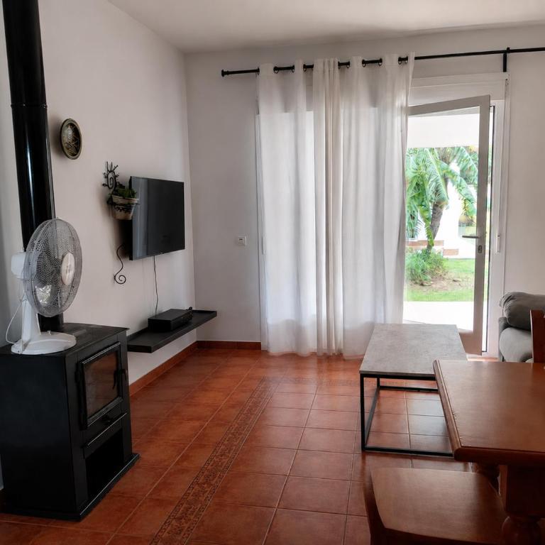 Andalusian holiday home 6 pax with community swimming pool - Three-Bedroom House - 7