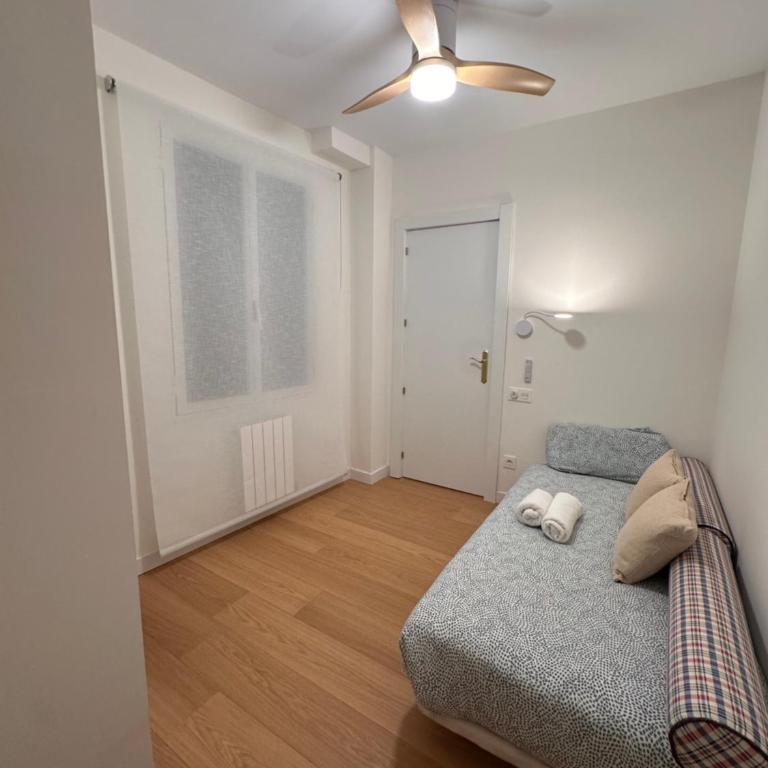 Old Town City Center, Self checkin with AC - Three-Bedroom Premium Apartment - 30
