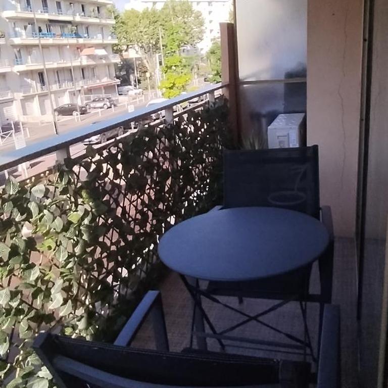 2 pièces proche mer - Appartement 1 Chambre - 10