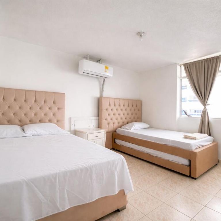 Balcony City Sunset View Sleeps 9 Beach & Pool - Three-Bedroom Apartment - 14