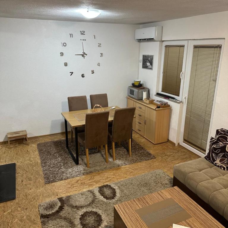 House Apartment Azra - Kuća sa 2 Spavaće Sobe - 6