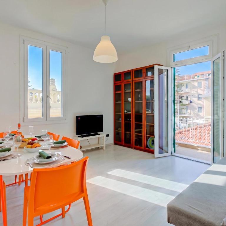 Serendipity Spiaggia E Porto Sole with Balcony and Parking - Happy Rentals - Appartamento con 2 Camere da Letto - 2