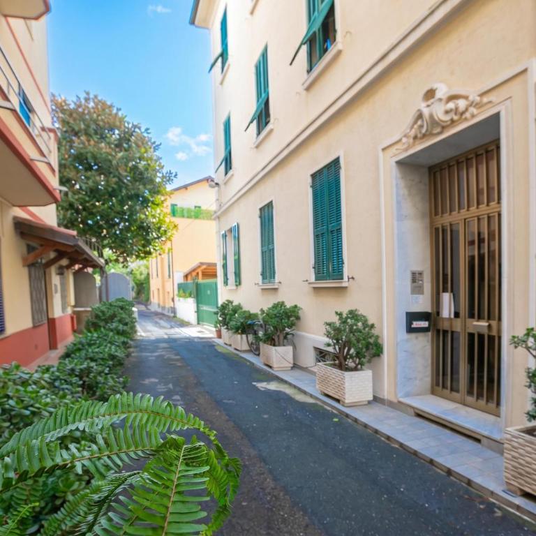 Serendipity Spiaggia E Porto Sole with Balcony and Parking - Happy Rentals - Appartamento con 2 Camere da Letto - 10