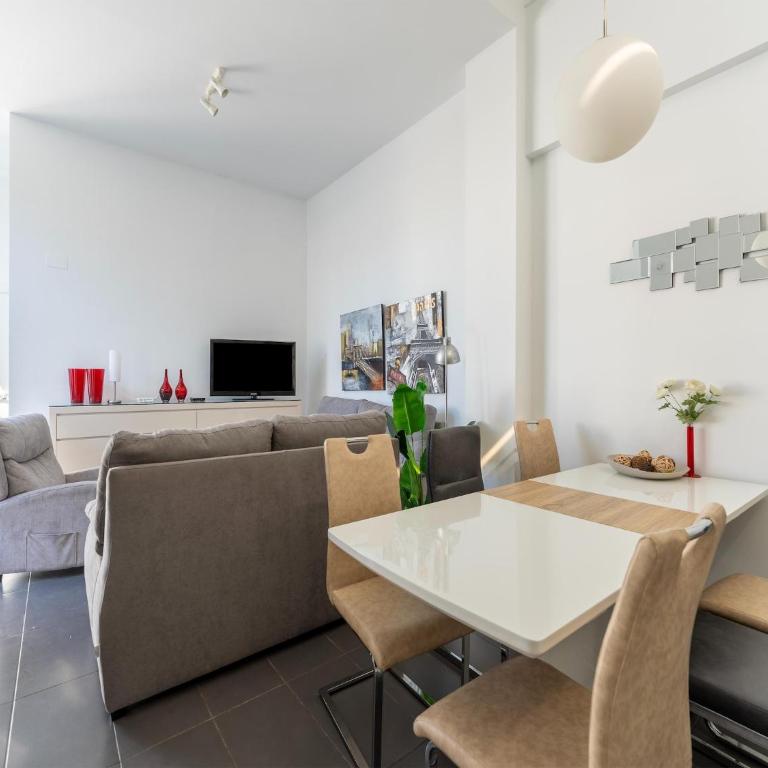 Stylish home in Orihuela Costa with pool - Casa Vacacional de 3 dormitorios - 3