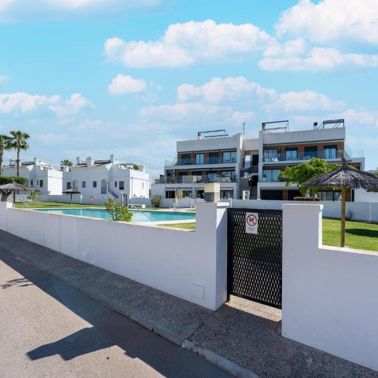 Stylish home in Orihuela Costa with pool - Casa Vacacional de 3 dormitorios - 14