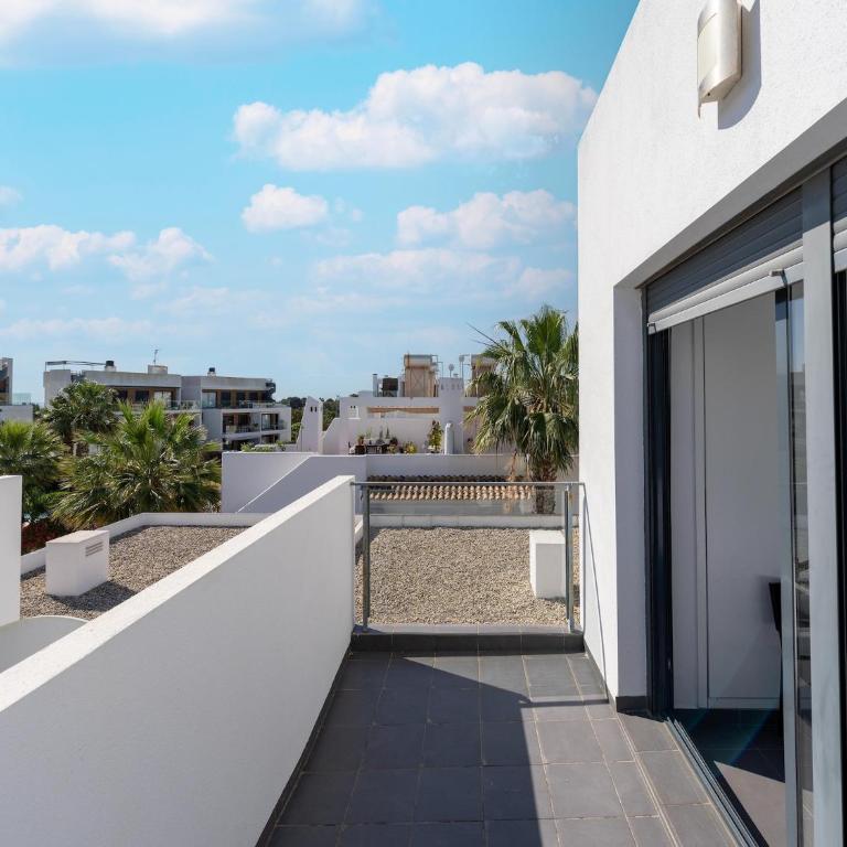 Stylish home in Orihuela Costa with pool - Casa Vacacional de 3 dormitorios - 35