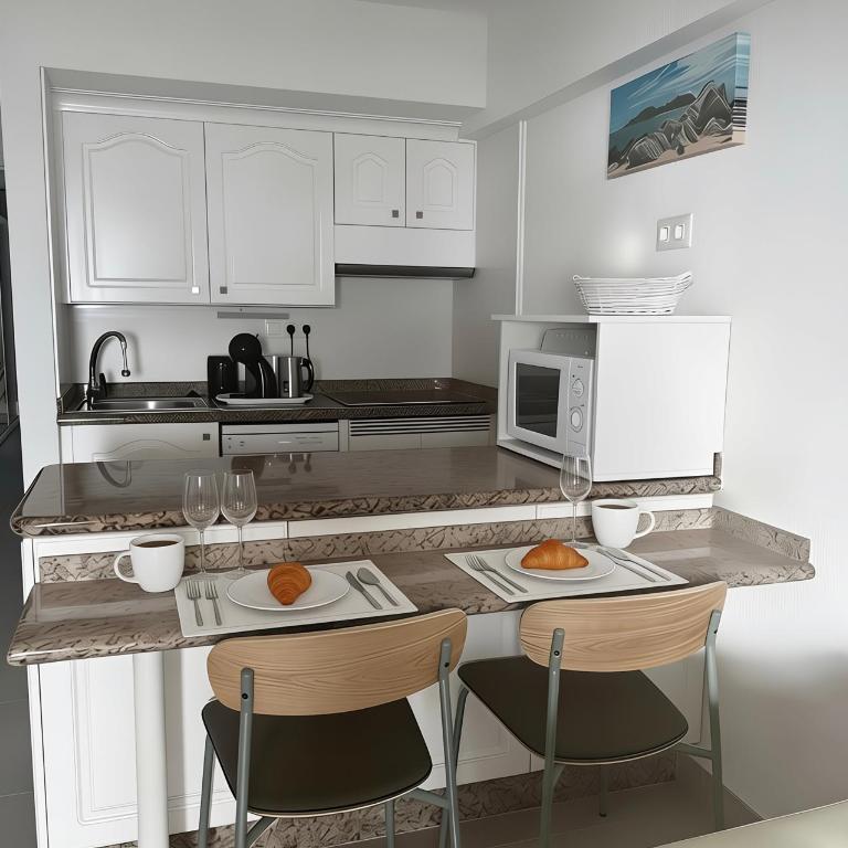 Nice Penthouse by the Beach - Superior One-Bedroom Apartment with Balcony - 30