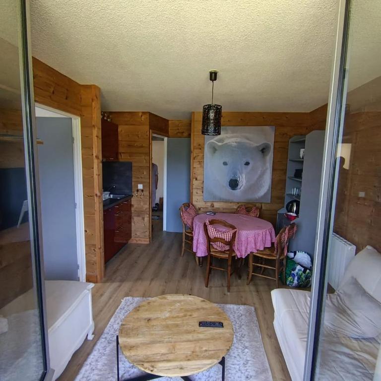 Cocon 2 à 4 personnes refait à neuf VUE MONTAGNE - Appartement 2 Chambres - 2