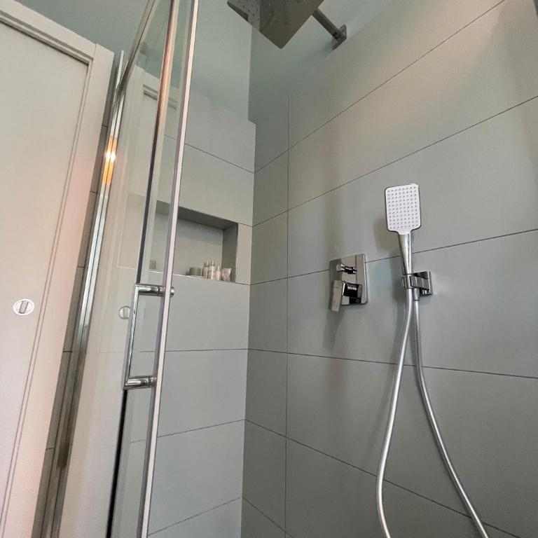 Civico 4 appartamento vicino Humanitas - Appartamento con 1 Camera da Letto - 2