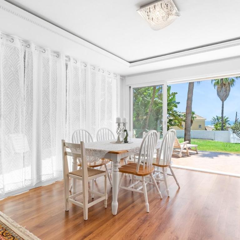 Lovely House with a Sea View, 220 m from the Beach - Casa de 3 dormitorios - 4