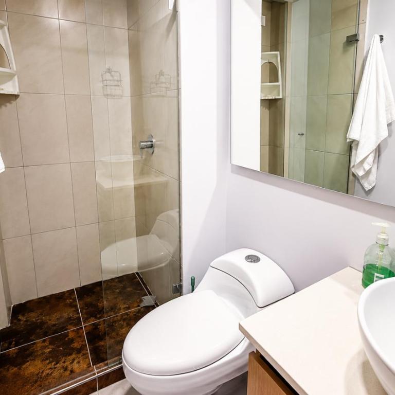 Cold AC, fast Wifi, best Laureles location and rates - One-Bedroom Apartment - 13