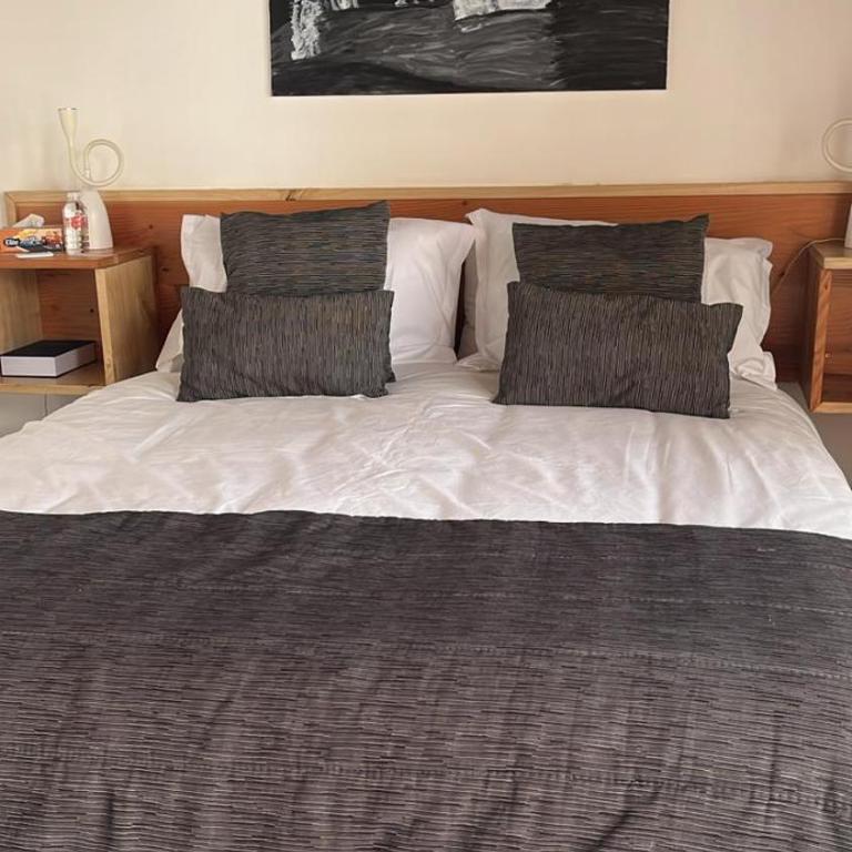 Hostal Malú - Habitación Doble con baño privado - 25