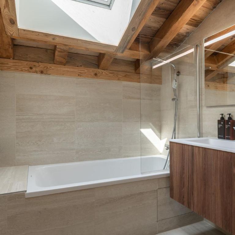 Apartment Hirondelle Alpe D'Huez - by EMERALD STAY - Apartment - 59