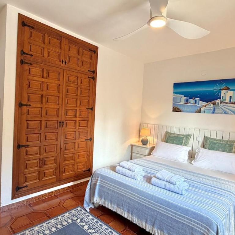 Bohemian villa with pool & mountain view - Villa de 3 dormitorios - 27