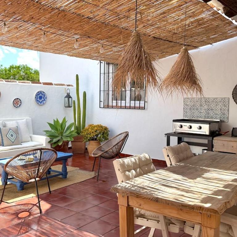 Bohemian villa with pool & mountain view - Villa de 3 dormitorios - 48