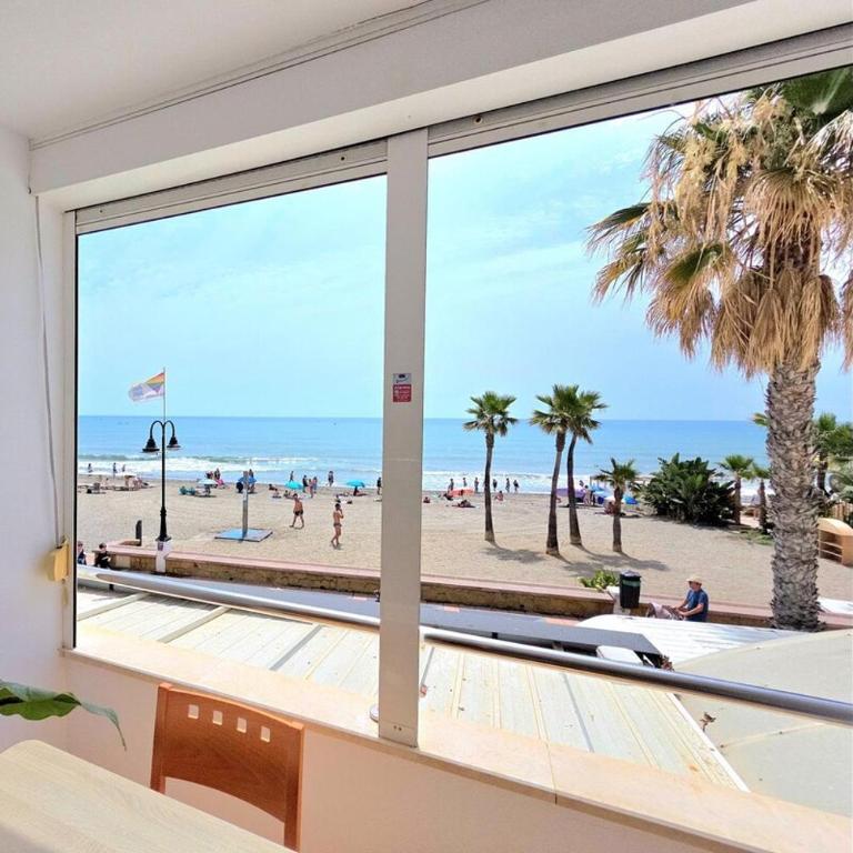 Paseo Marítimo Rainbow Oasis Beachfront 2 bed apartment - Apartamento de 2 dormitorios - 22
