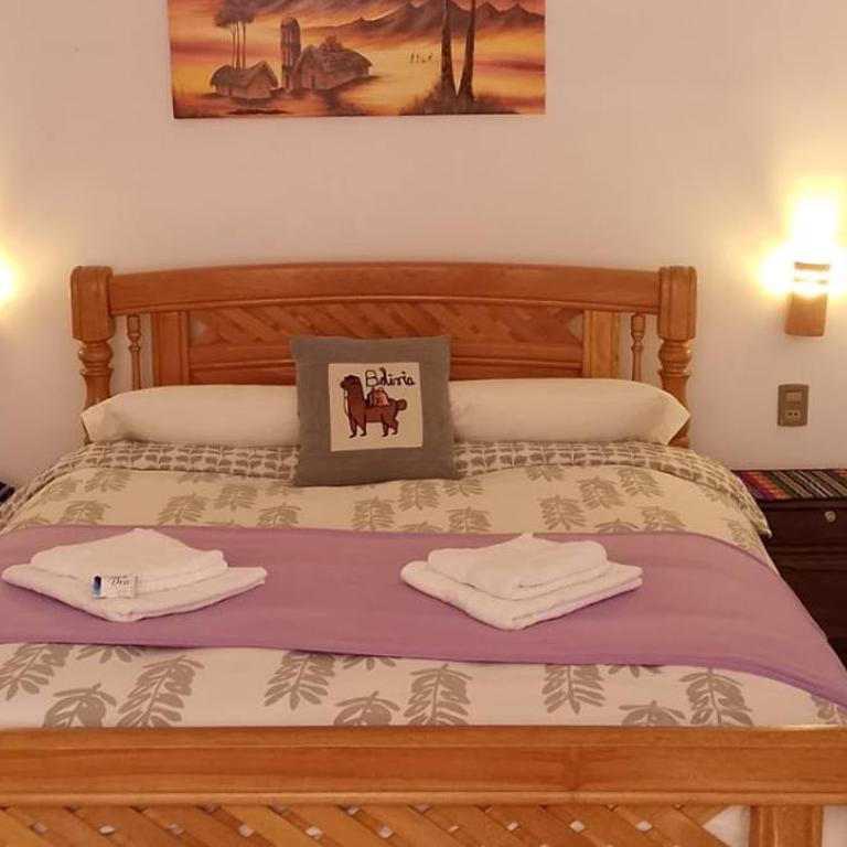 Hostal Puerto Yumani - Family Room with Lake View - 4