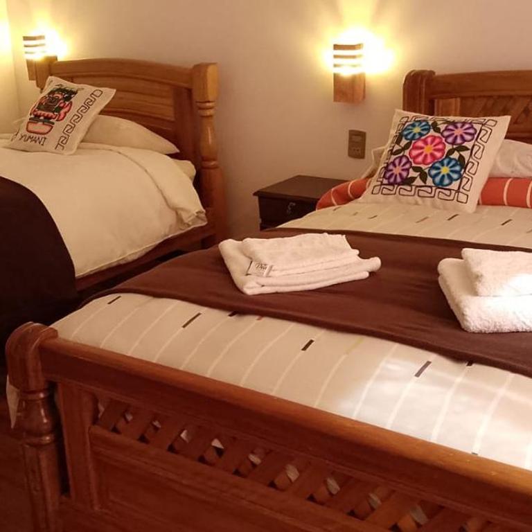 Hostal Puerto Yumani - Superior Family Room - 2