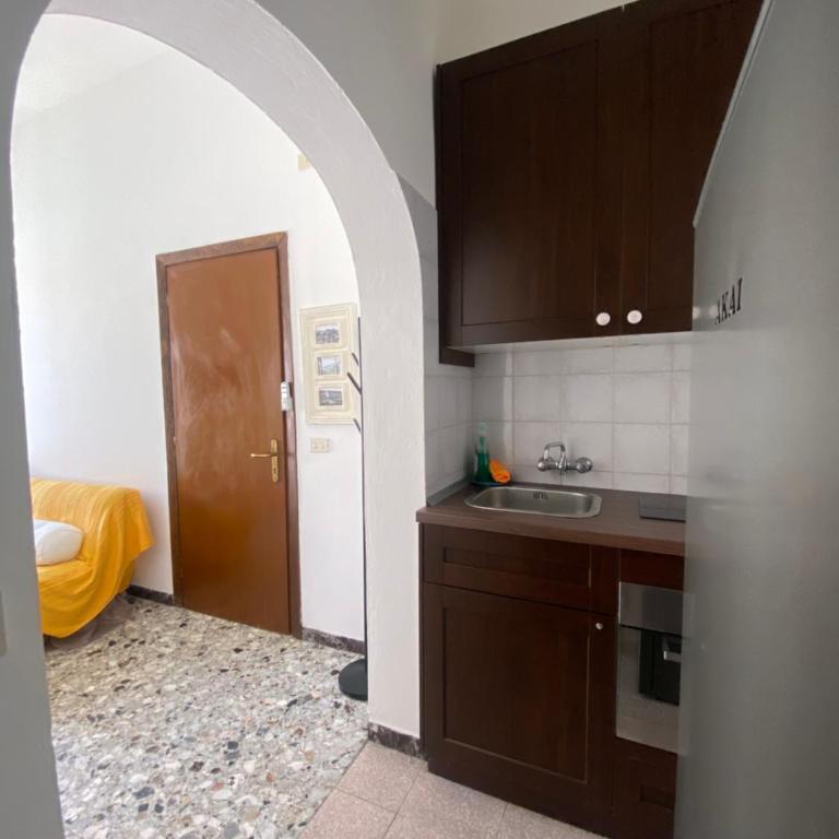 La casa di Rafi - Appartamento con 2 Camere da Letto - 3