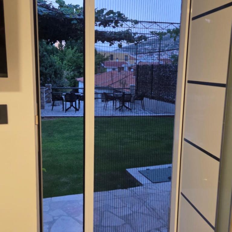 Vila Vesa - Free Secure Garage, Smart Access & Modern Comfo - Studio with Terrace - 8