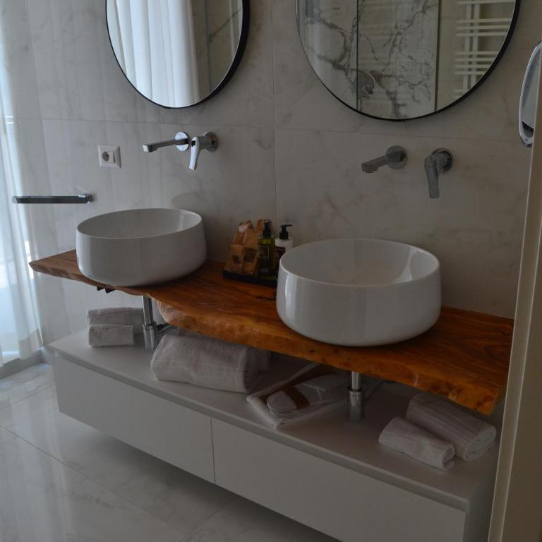 DuOr Suite & Rooms - Camera Matrimoniale con Vasca Idromassaggio - 23