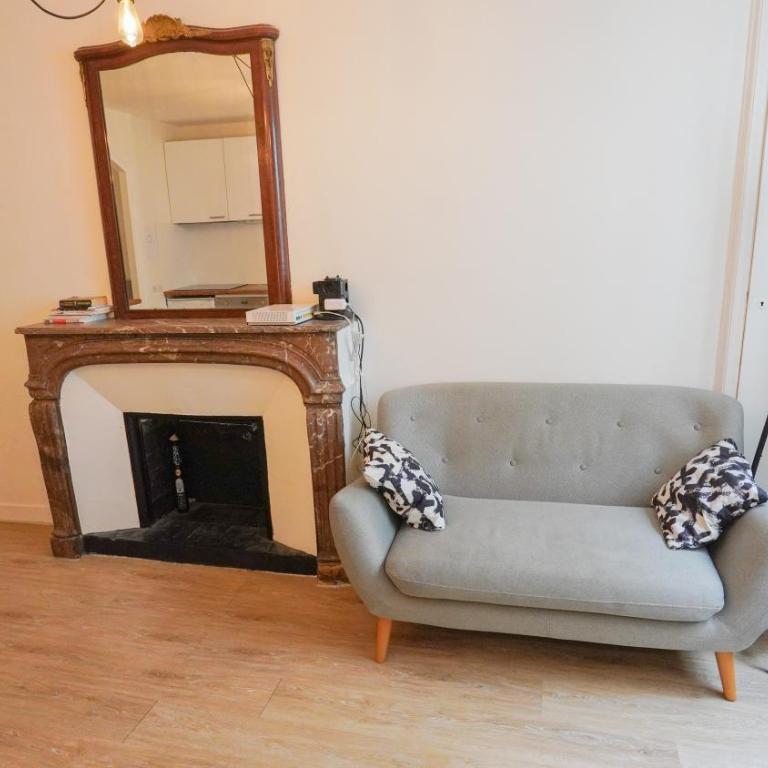 7 Historic Marais Studio near Bastille & metro - One-Bedroom Apartment - 8