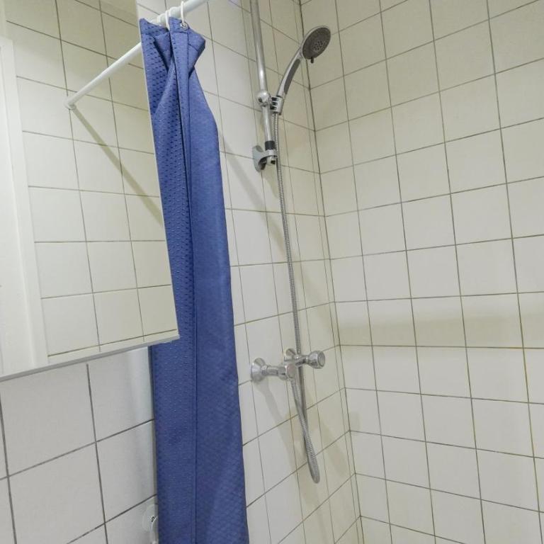 7 Historic Marais Studio near Bastille & metro - One-Bedroom Apartment - 9