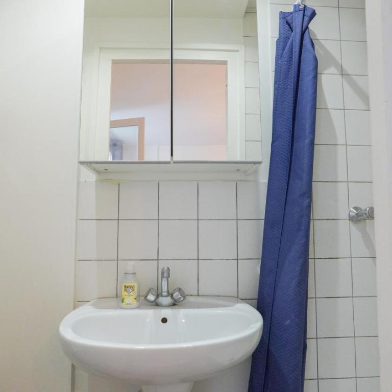 7 Historic Marais Studio near Bastille & metro - One-Bedroom Apartment - 12