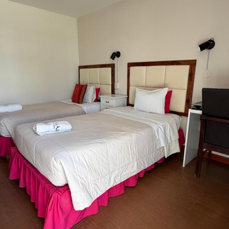 Chikan Hoteles - Twin Room - 5