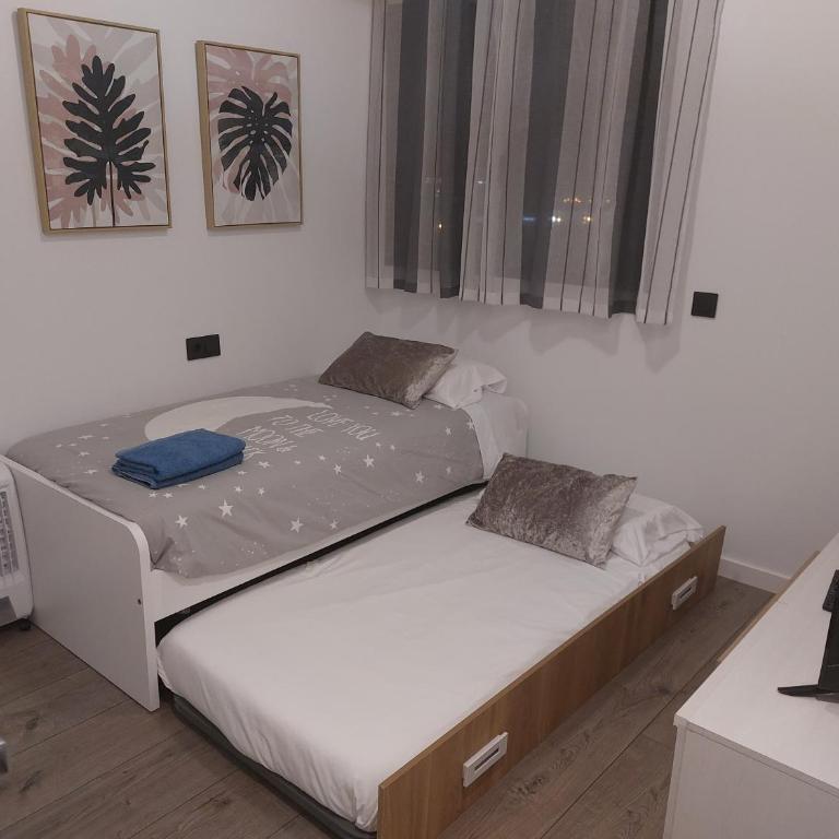 Apartamento Torre D'Arenas playa Victoria, piscina y parking - Apartamento de 1 dormitorio - 4