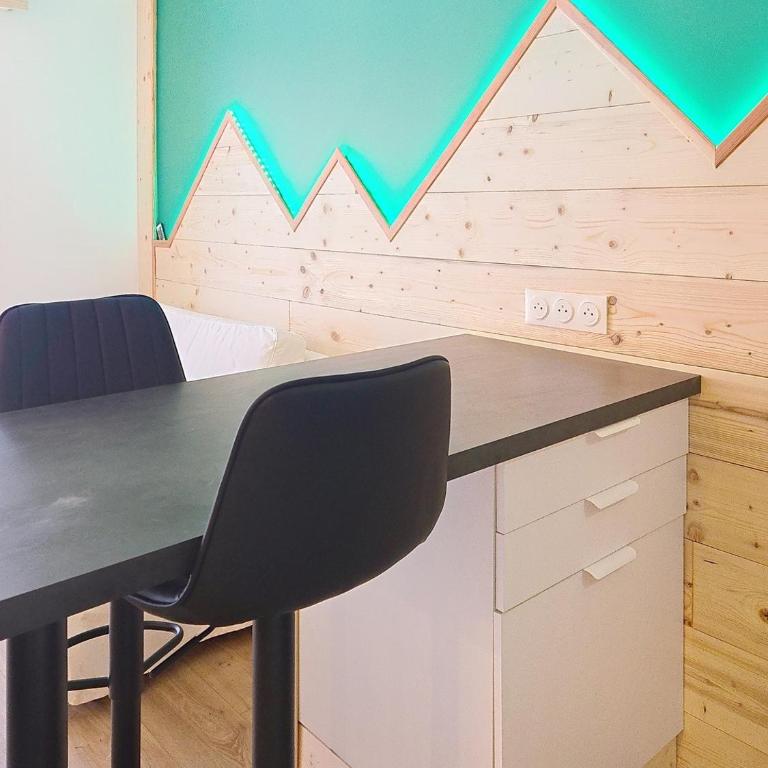 Charmant studio en rez de jardin - Appartement 1 Chambre - 10
