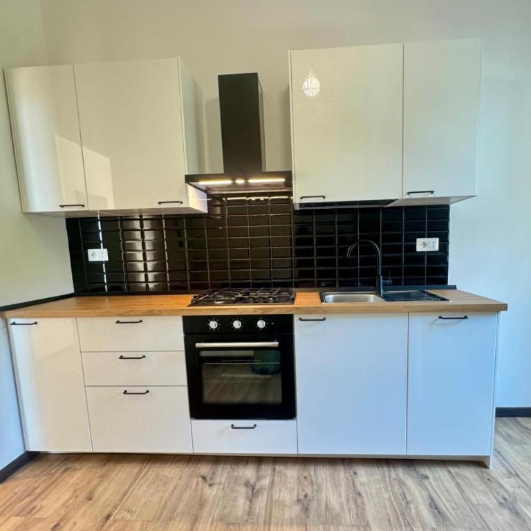 Casa Ornella - Appartamento con 3 Camere da Letto - 63