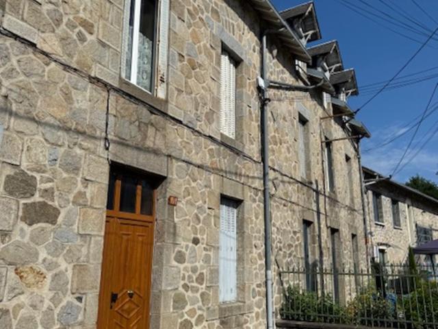 T2 mansardé tout équipé - Apartment mit 1 Schlafzimmer - 3