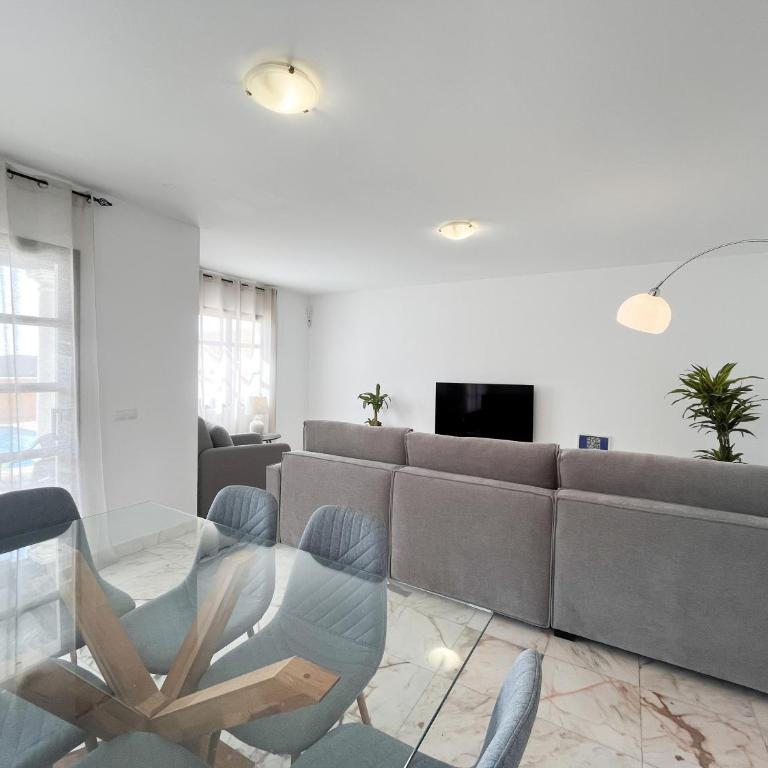 FTV Holidays Homes - Casa con 3 Camere da Letto - 11