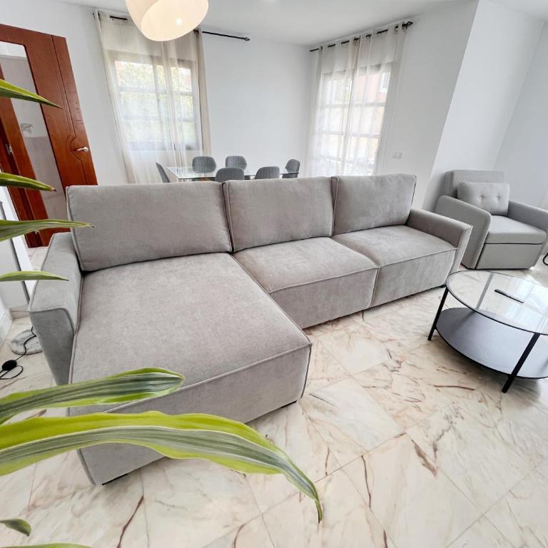 FTV Holidays Homes - Casa con 3 Camere da Letto - 5