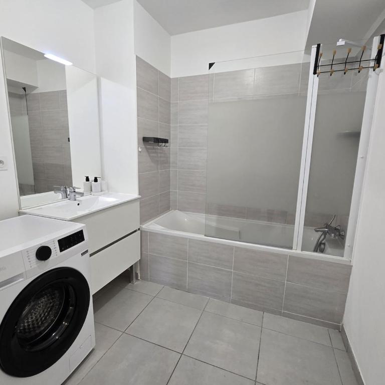 Rivage d'Or - 2-bedroom apartment with pool, air conditioning and parking - Appartement 2 Chambres - 2