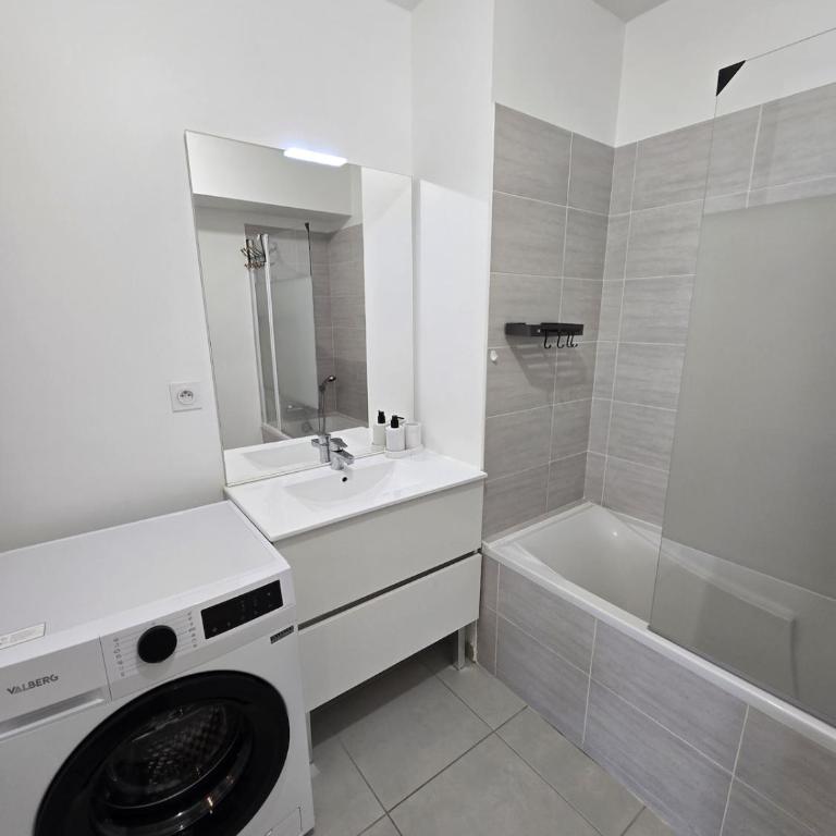 Rivage d'Or - 2-bedroom apartment with pool, air conditioning and parking - Appartement 2 Chambres - 11