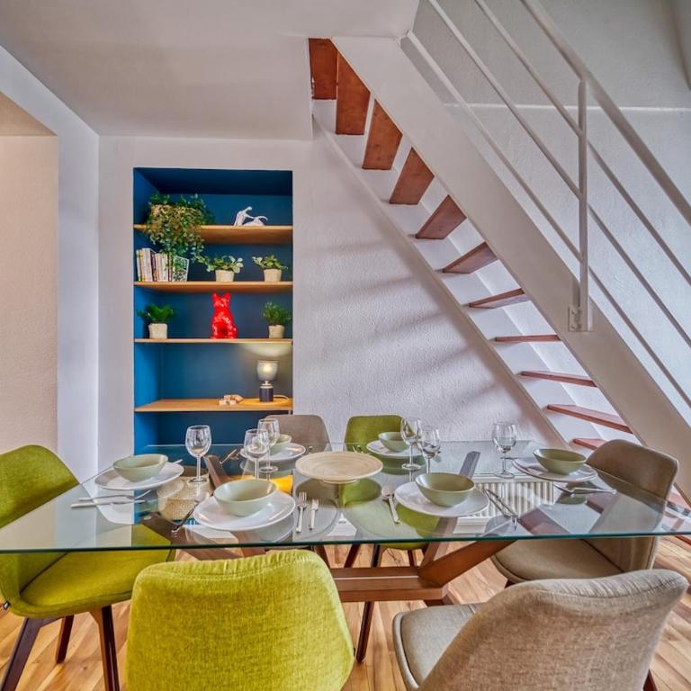 Elegance - Three-Bedroom Apartment - 10